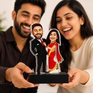 ZOCI VOCI Gifts for Couple - Personalized Dashing Couple Caricature with Names | Customized Husband Wife Miniature | Anniversary, Wedding, Engagement & Valentine's Gift