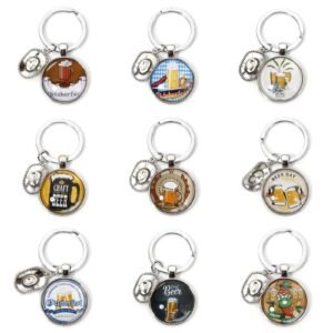 Mann Mart‚Stainless Steel Beer Mug Keychain - Unique Resin Hat Pendant Keyring for Men & Women - Durable & Stylish Key Chain Accessory